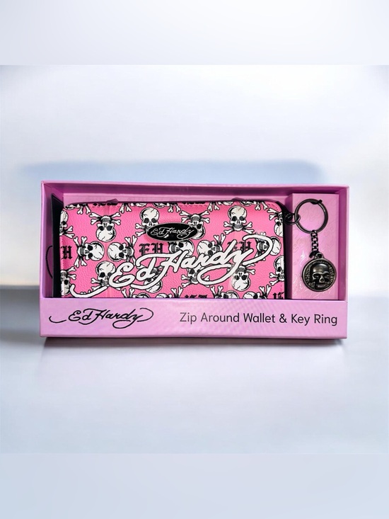 Ed Hardy Accessories - New Ed Hardy Wallet & Keychain Set